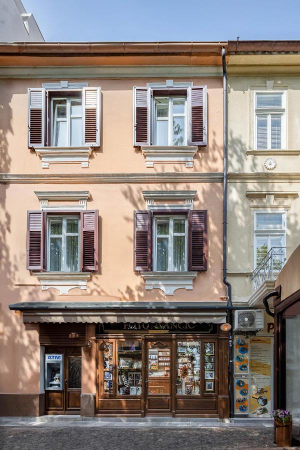 Photel Studio Apartments Crikvenica Eksteriør bilde